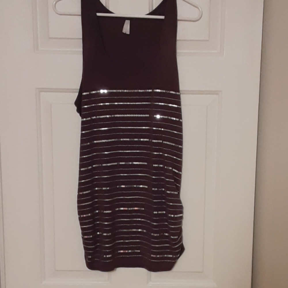 Grey tank top with jewels